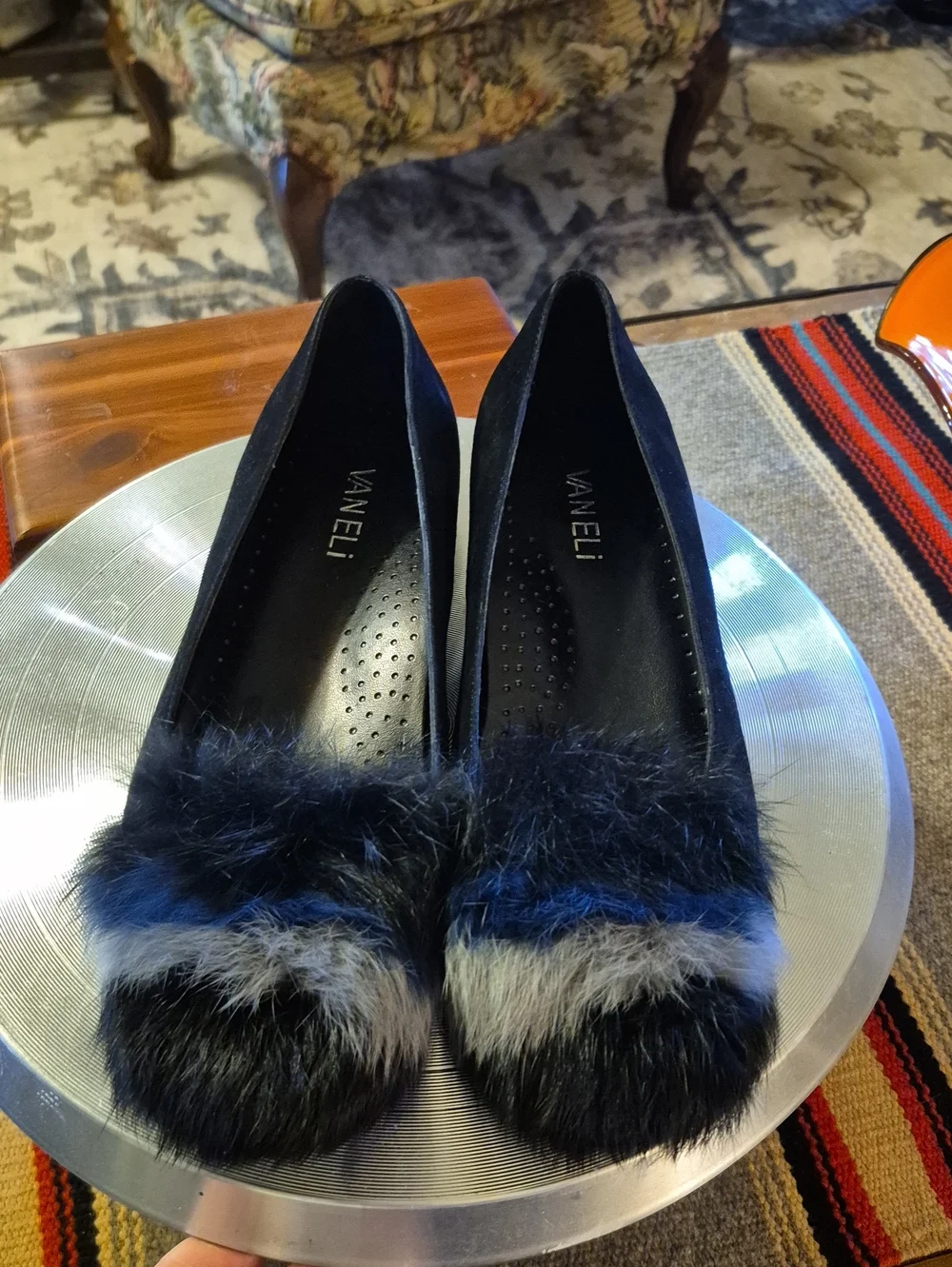 Vaneli edel suede